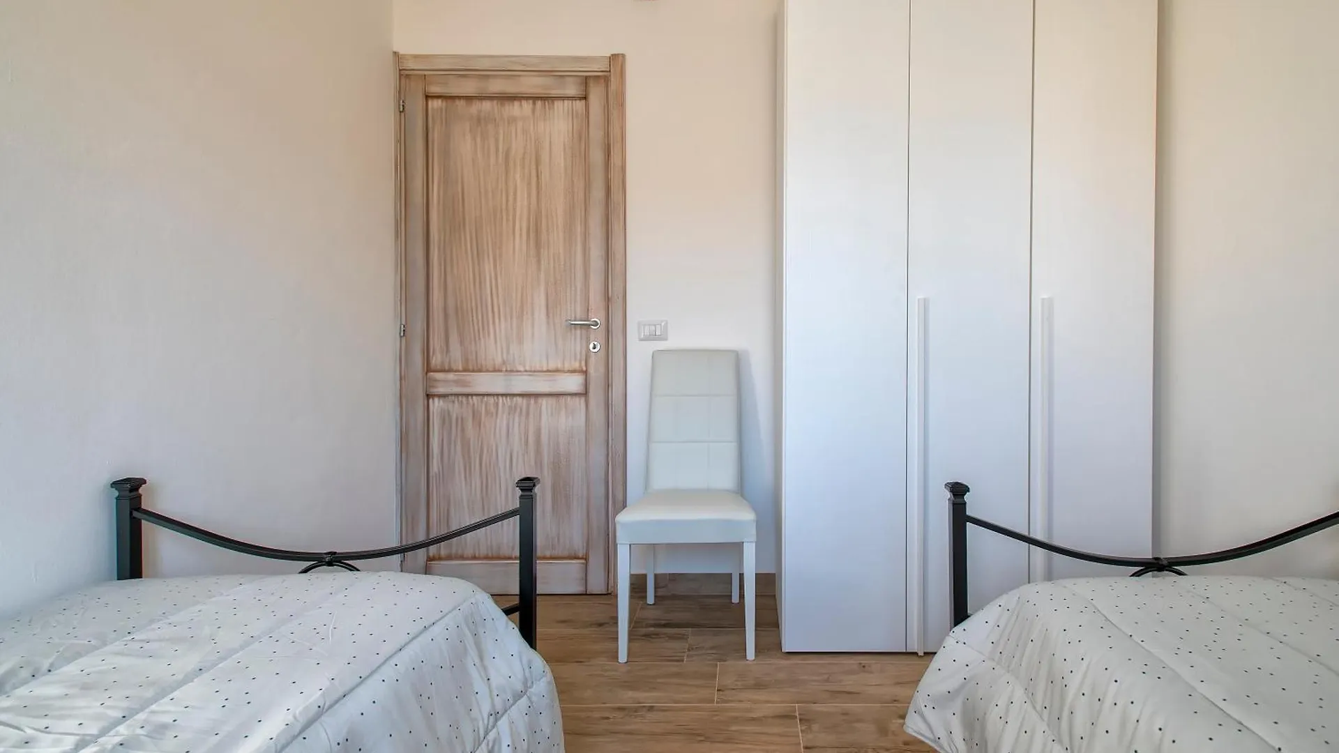 Pufferfish Apartment With Private Terrace Alghero